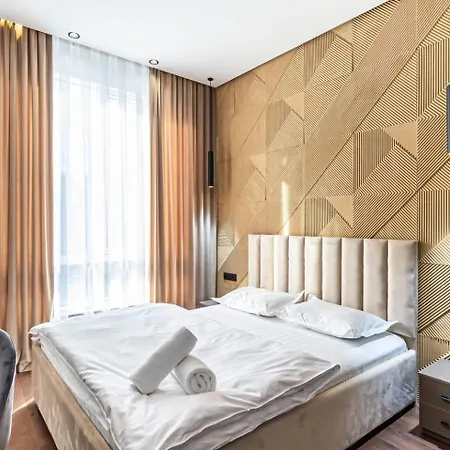 Luxurious Renovation De Style דירה Créteil
